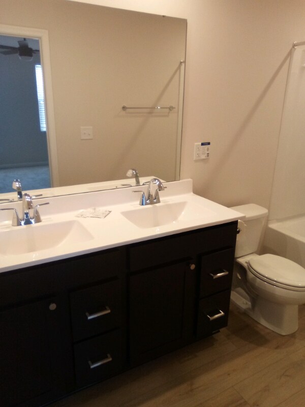 Foto del edificio - 3905 Clyde St