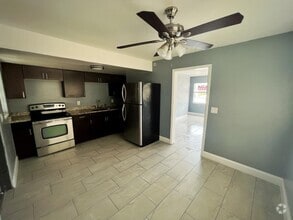 Building Photo - 228 Ave Q NW