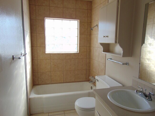 Foto del edificio - 5615 44th St