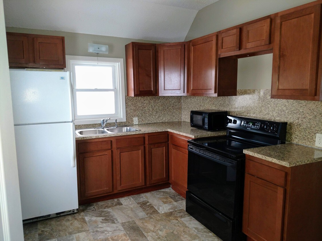 Foto principal - 1028 5th Ave