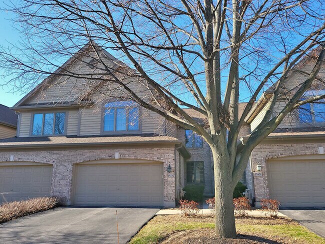 Building Photo - 1N632 Augusta Ct