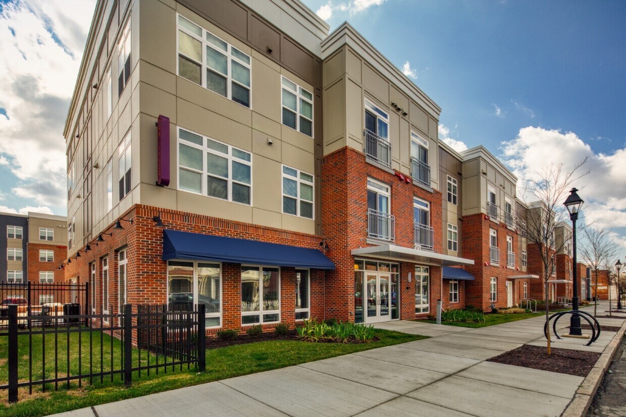 Bienvenido a Van de Vyver Apartment Homes. - Van de Vyver