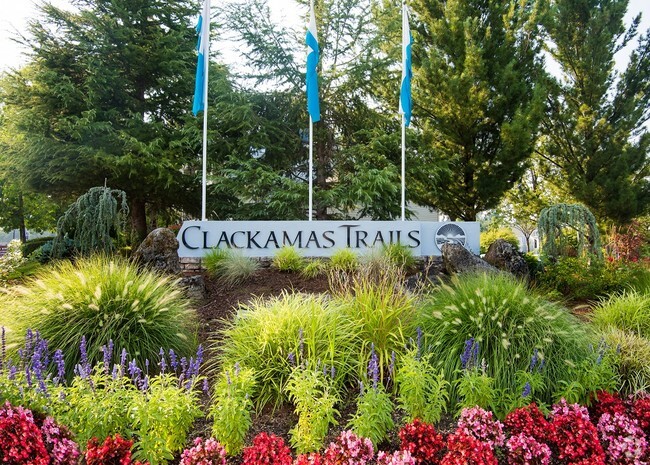 Building Photo - Clackamas Trails Apartments