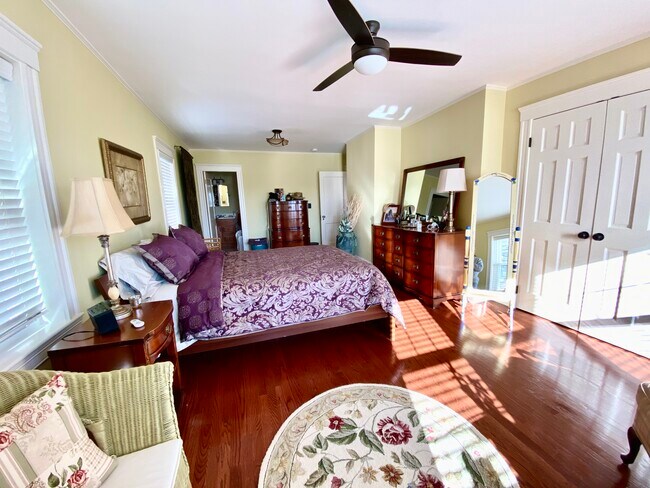 Master Bedroom with Bath - 26 Parker St