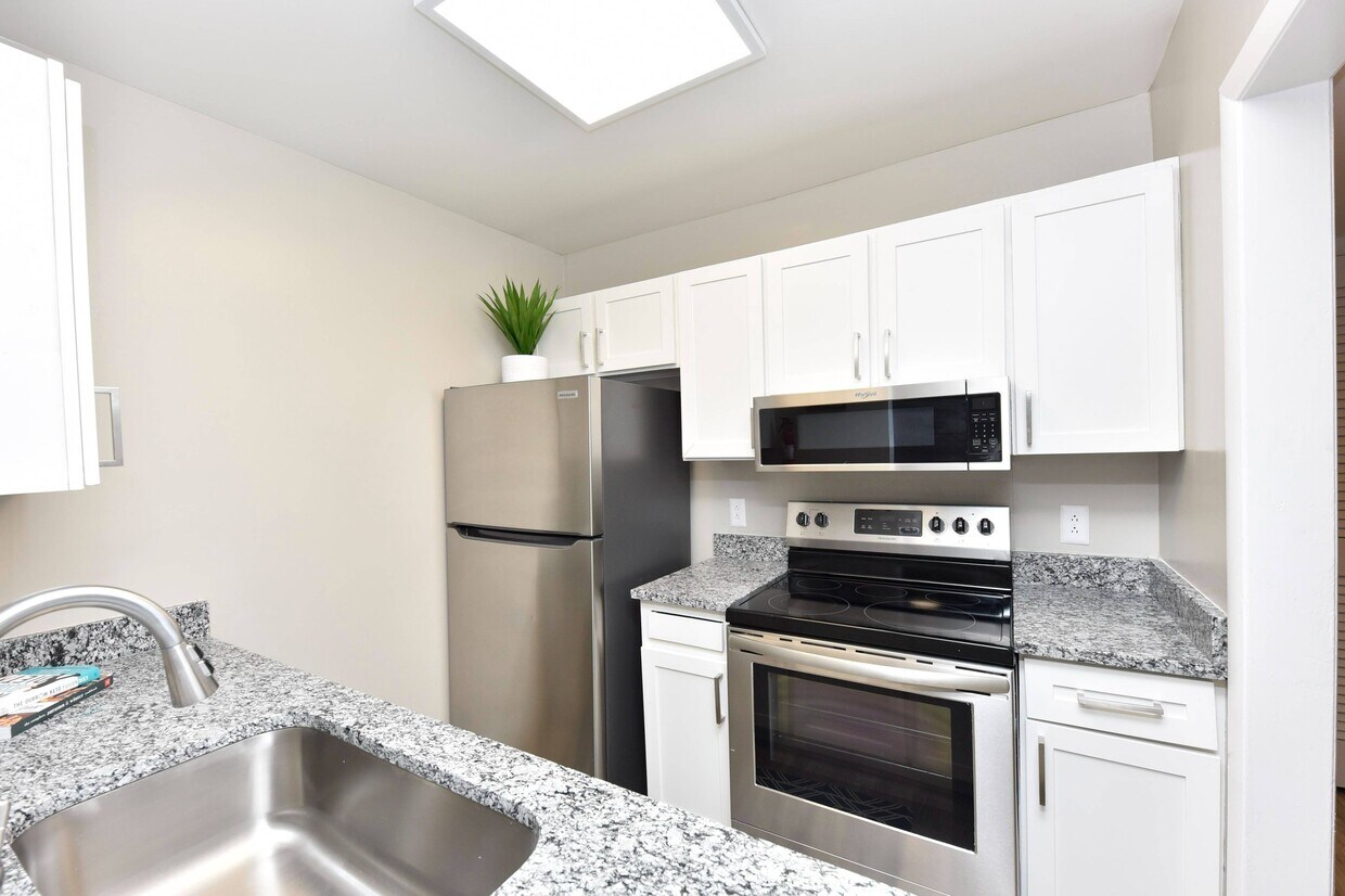 Fountains at Belle Meade Apartments 97 White Bridge Pike Nashville