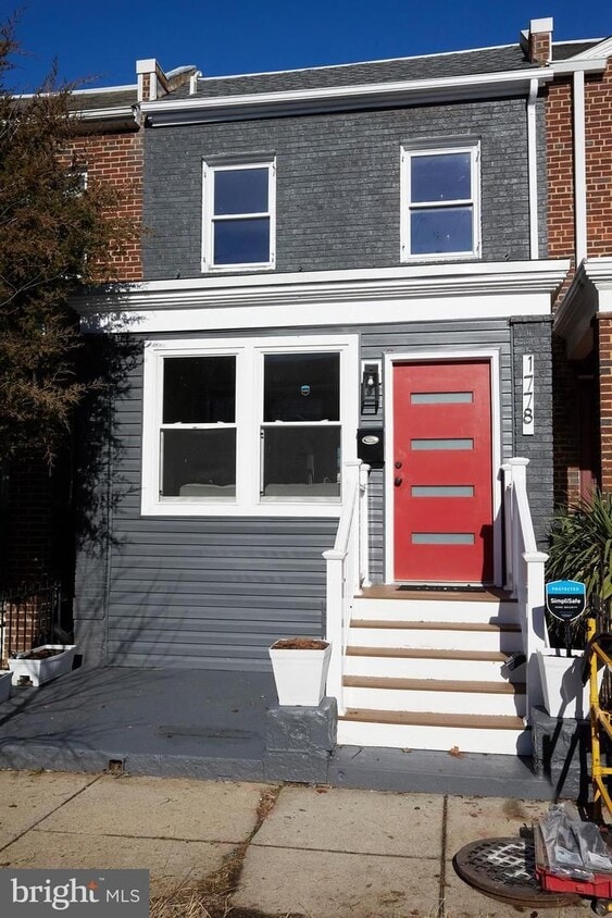 Primary Photo - Amazing 4 BR/2.5 BA Townhome in Langston!
