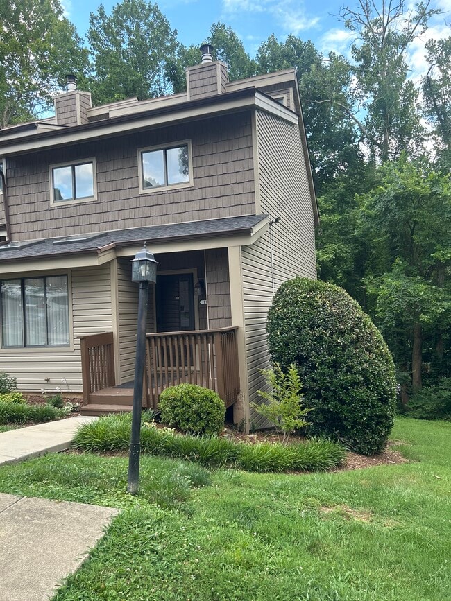 Building Photo - 1135 Breckenridge Dr