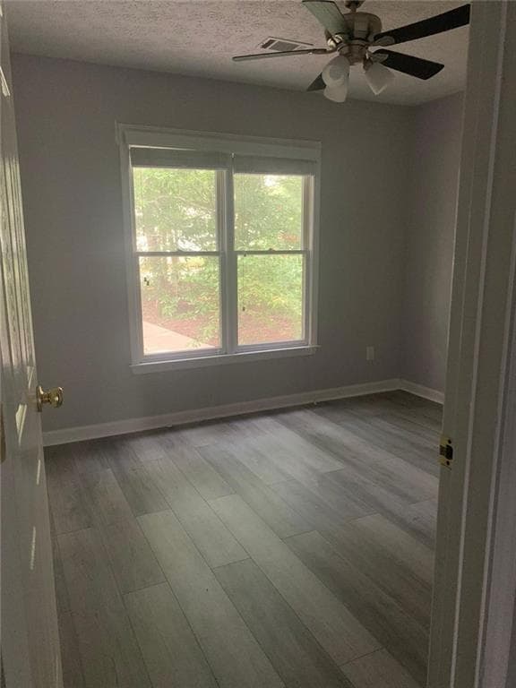 Foto del edificio - 5613 Spruce Ln