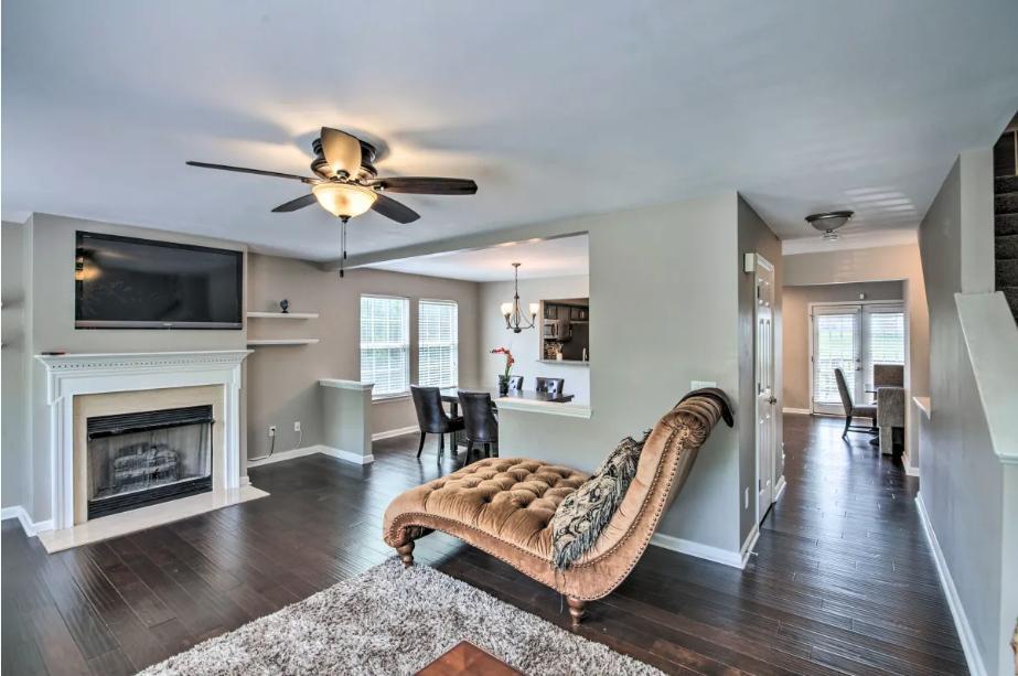 Foto del edificio - 471 Huntington Ridge Dr