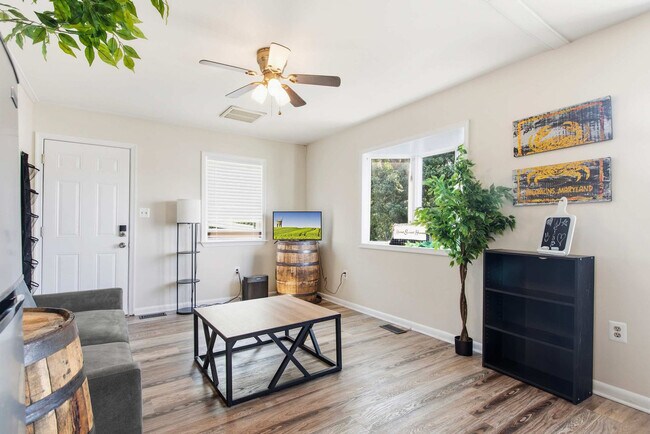 Foto del edificio - 14380 Calvert St