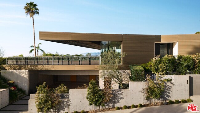 Foto del edificio - 9344 Nightingale Dr