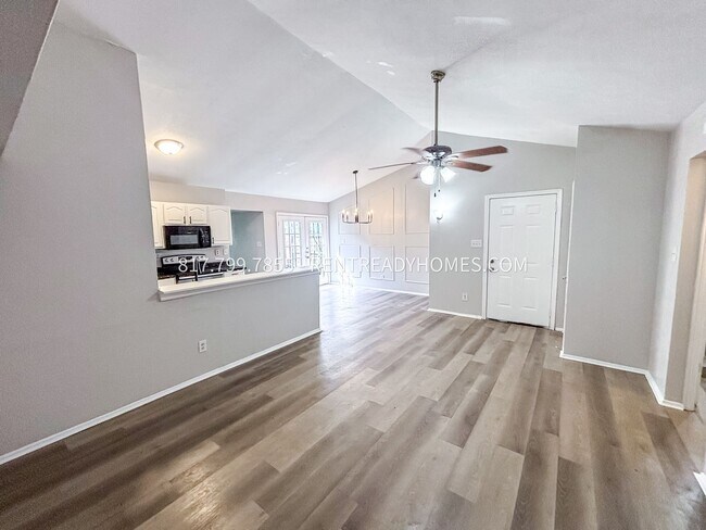 Foto del edificio - 9407 Gonzales Dr