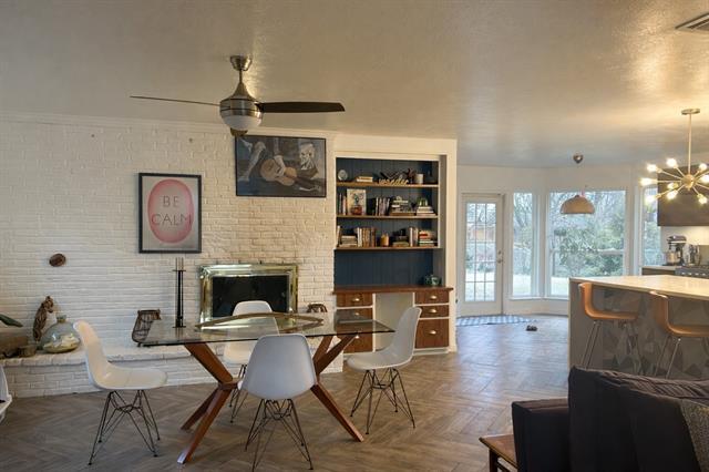 Foto del edificio - 1623 Hanging Cliff Dr