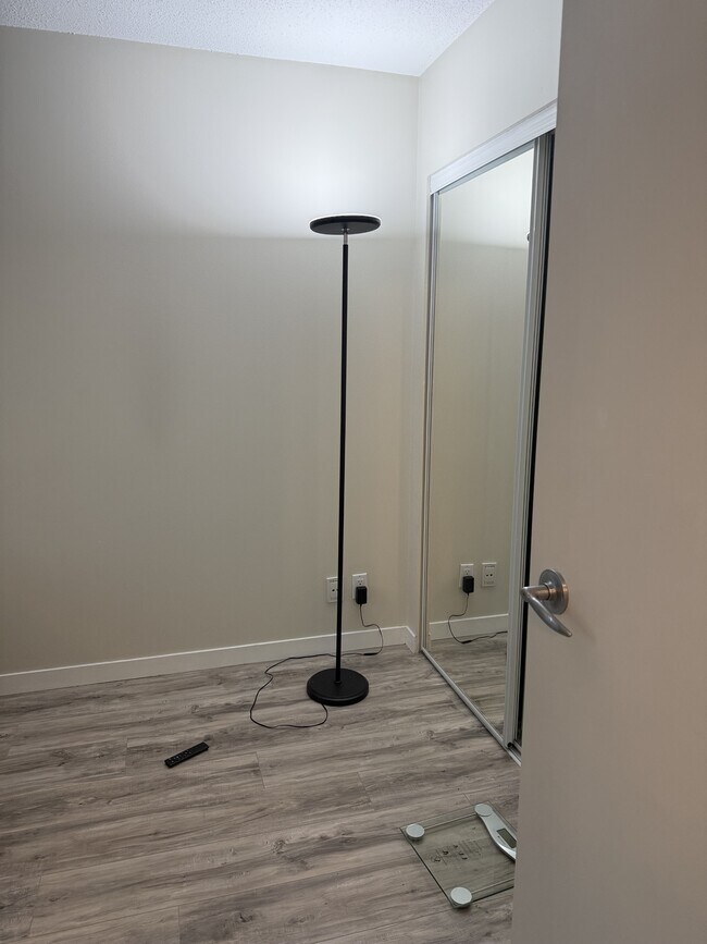 Photo du bâtiment - 1331 Alberni St