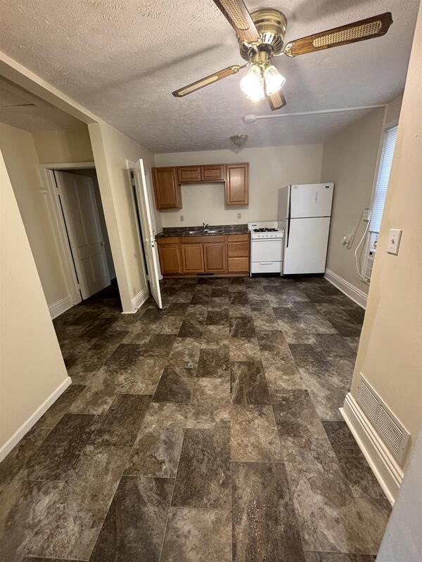 Building Photo - 1625 Washington St