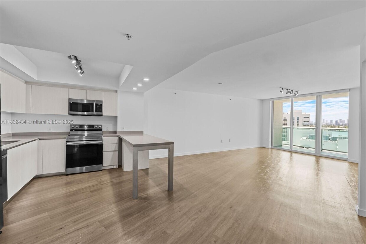 Foto principal - 1500 Bay Rd