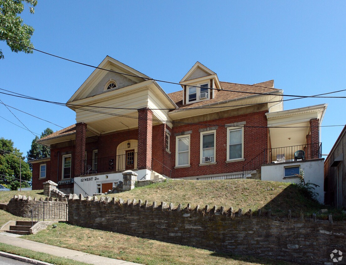Foto del edificio - 12 W 2nd Ave