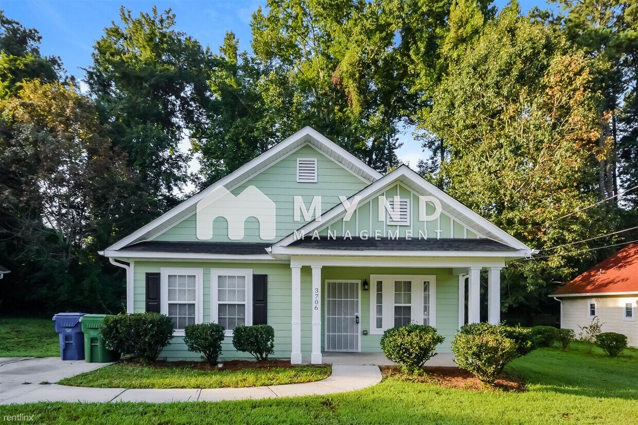 Primary Photo - 3 br, 2 bath House - 3706 Adamsville Dr Sw