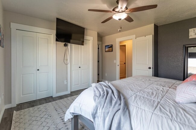 Building Photo - Modern Home in 44 Ranch