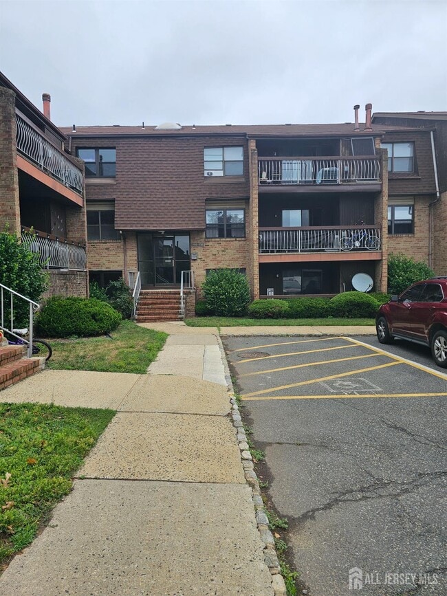 Building Photo - 1714 Raspberry Ct