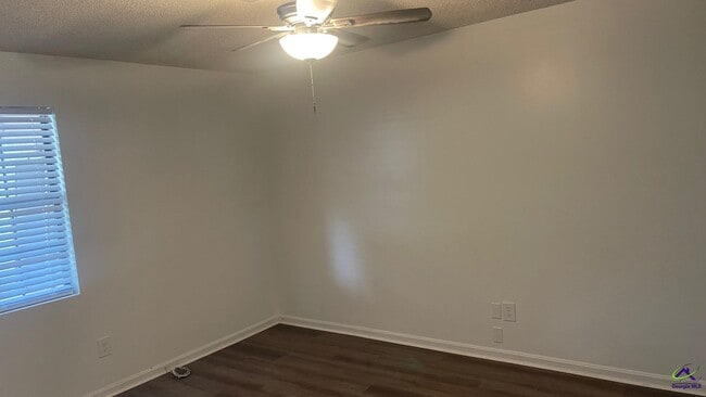 Foto del edificio - 312 Westcliff Center St