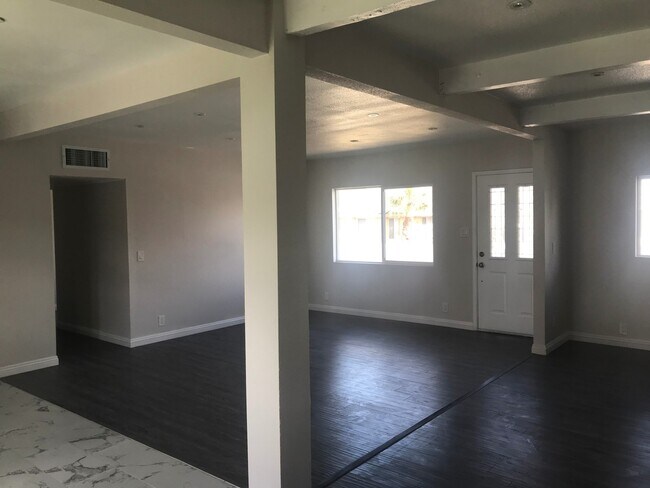 Foto del edificio - 18 Idaho Way