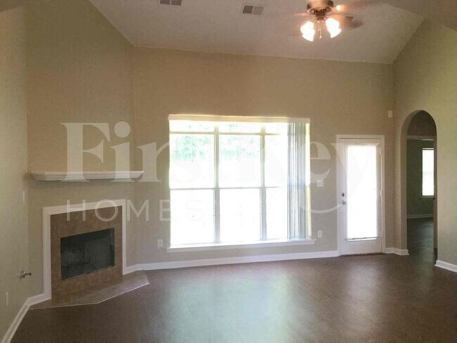Building Photo - 4590 Tulip Creek Dr