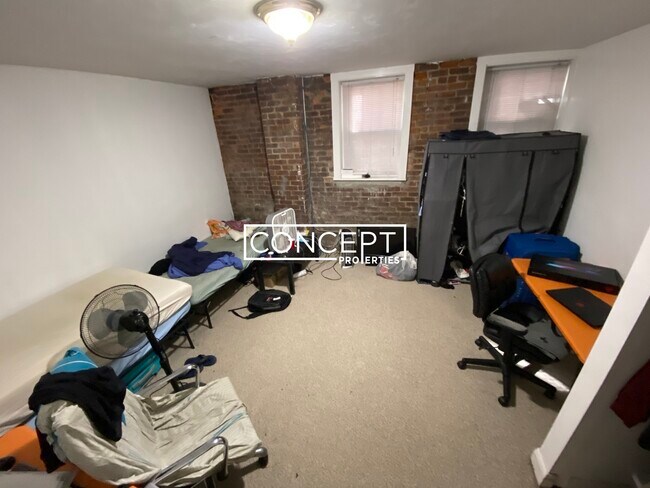 Foto del edificio - 63 S Huntington Ave