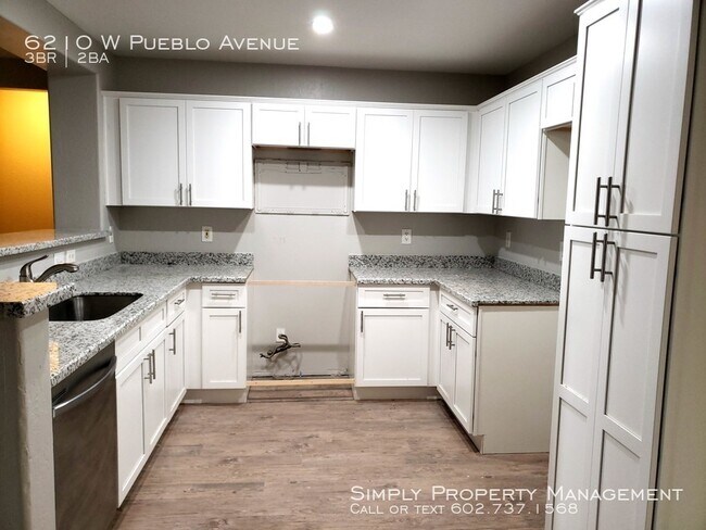 Building Photo - 3 Bedroom Fully Remolded off the 202!