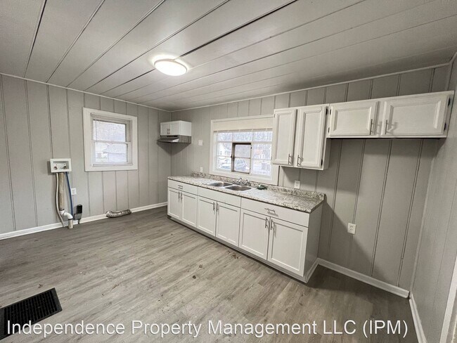 Building Photo - 3 br, 2 bath House - 294 Cincinnati Ave.