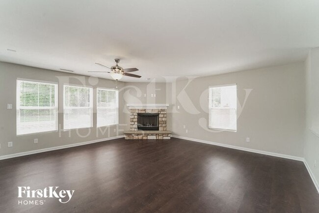 Building Photo - 1431 Waterlily Lane