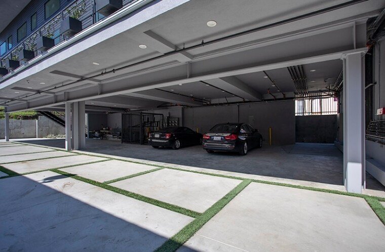 Foto del edificio - 321 N Bixel St