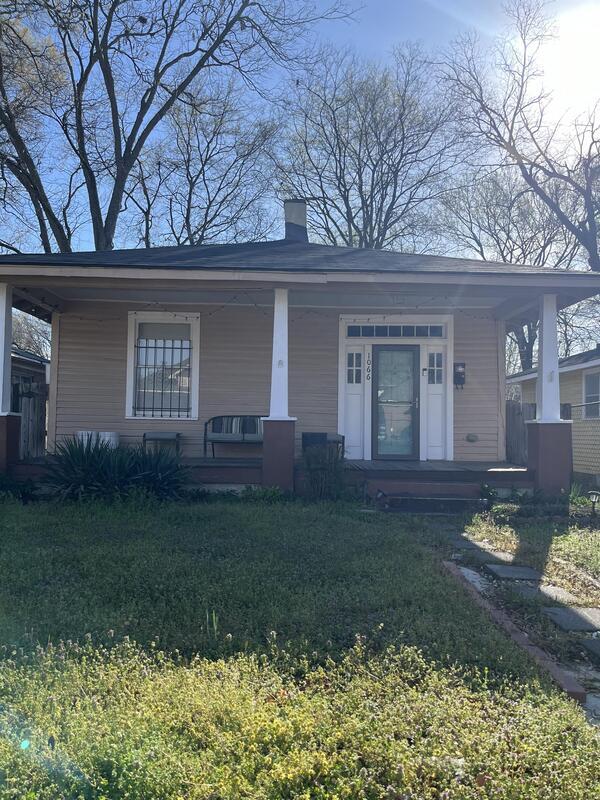 Primary Photo - 1066 Tanglewood Street