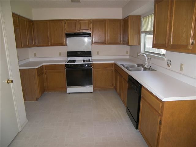 Foto del edificio - 8313 Columbia Falls Dr