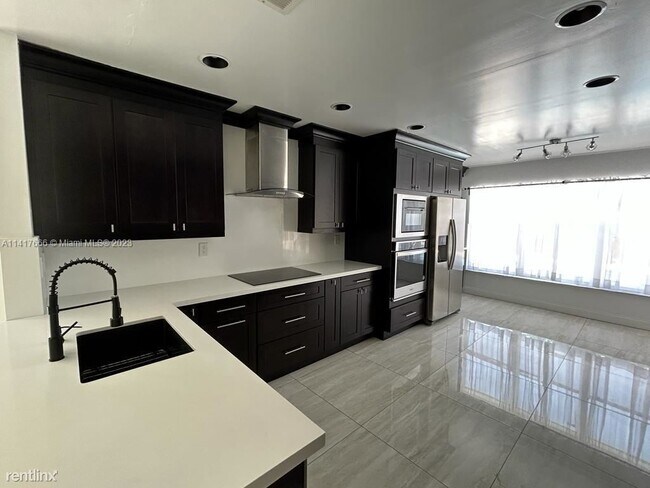 Foto del edificio - 4 br, 2.5 bath House - 13405 SW 144th Ter