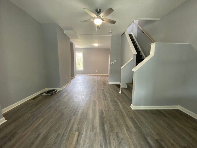 Foto del edificio - Anika Homes 3 Bedroom