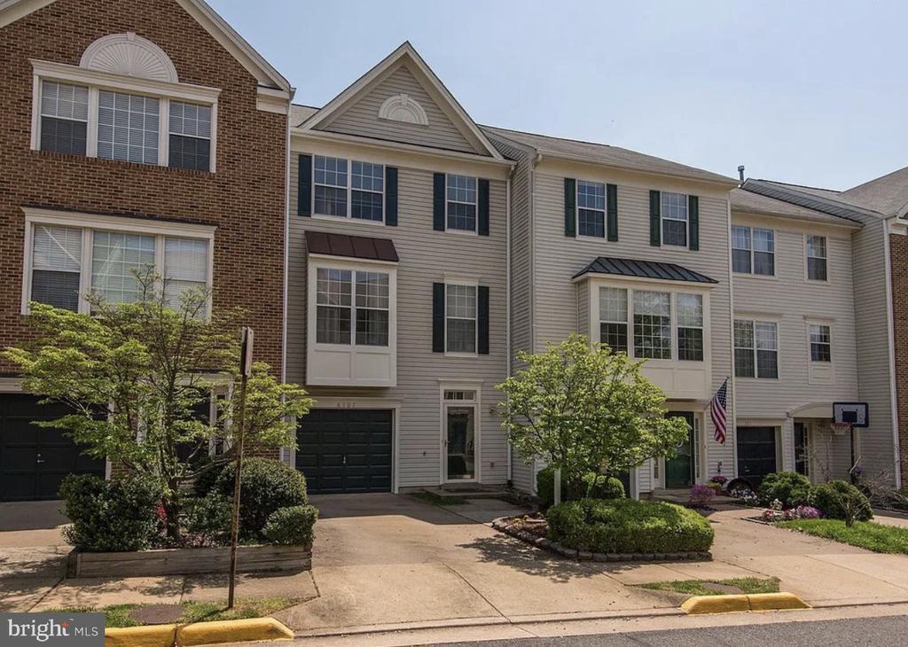 Foto del edificio - 6107 Asher Ct