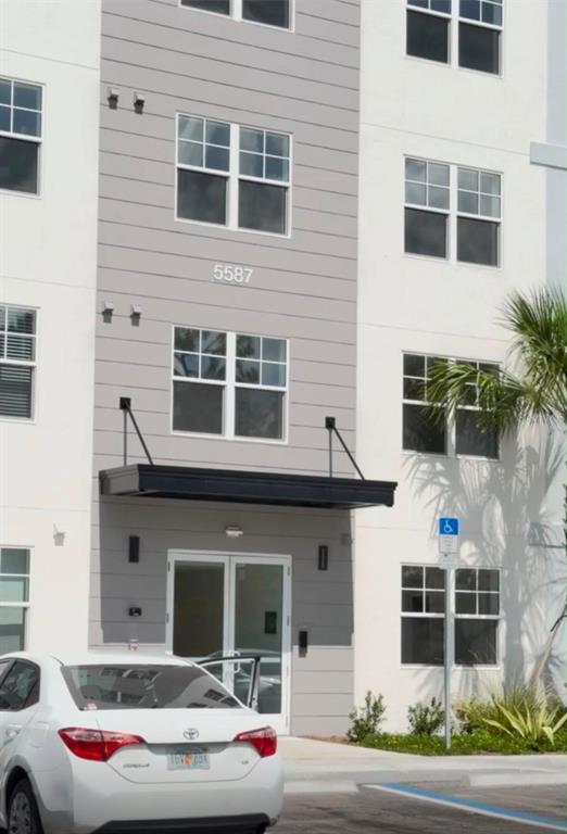 Building Photo - 5587 Millennia Park Dr