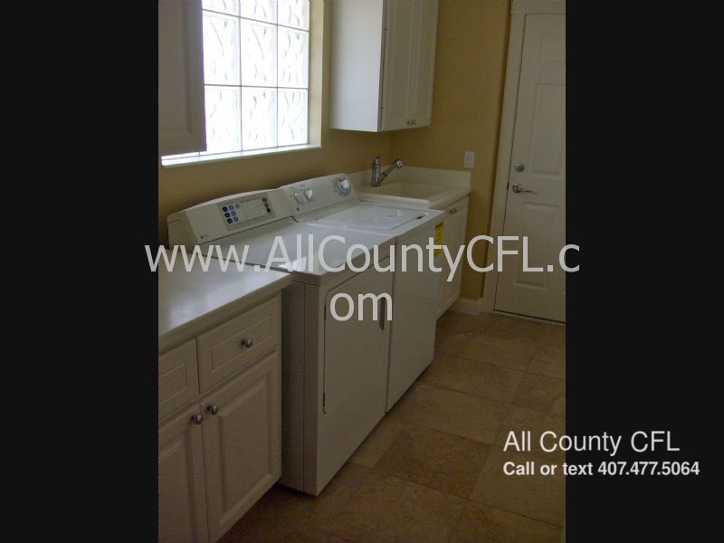 Foto principal - 11866 Delfina Ln