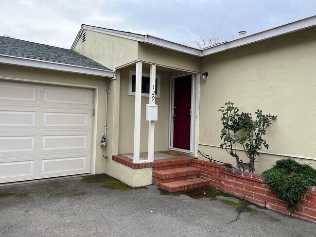 Porch - 129 22nd Ave