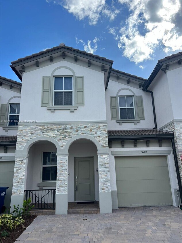 12601 NW 23rd Pl, Miami, FL 33125 Townhome Rentals in Miami FL