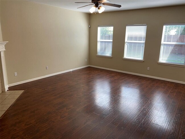 Building Photo - 30318 Bumble Bee Dr