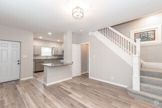Building Photo - 102 Shadyhill Rd