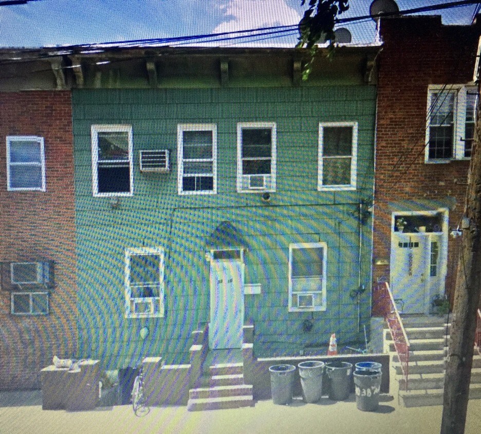 Foto principal - 33-10 38th Ave