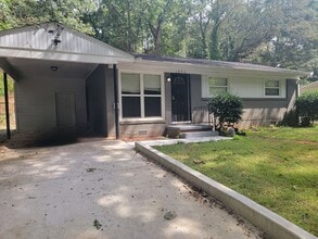 Building Photo - 1854 Evans Dr SW
