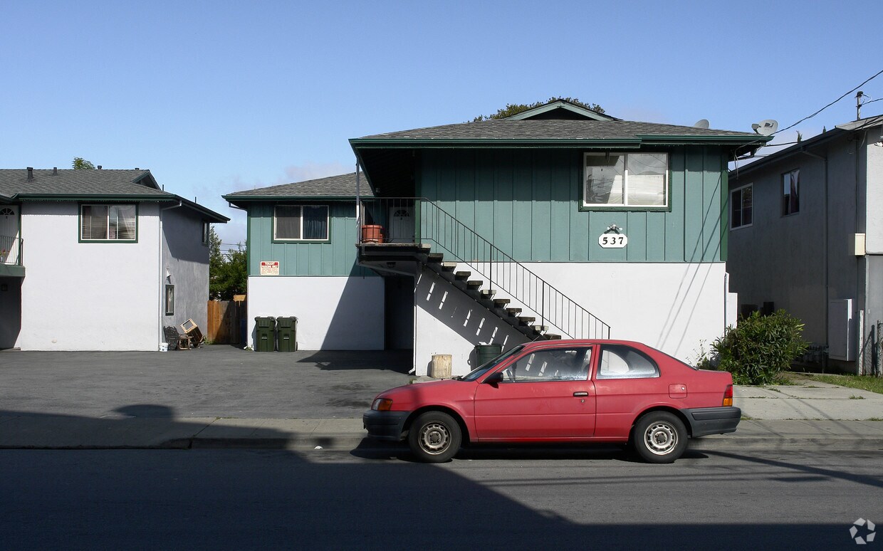 Building Photo - 537 Hampshire Ave