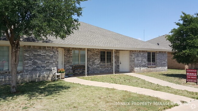 Building Photo - 3208 111th St
