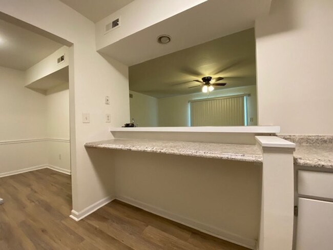 Foto del edificio - High Meadow condo 1 BED, 1BATH Ground leve...