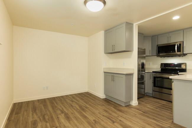 Foto del edificio - Spacious 3-Bedroom in Ballard!