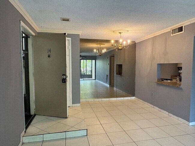 Foto del edificio - 3244 S Semoran Blvd